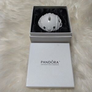 Pandora Christmas Unforgettable Ornament 2011 New In box